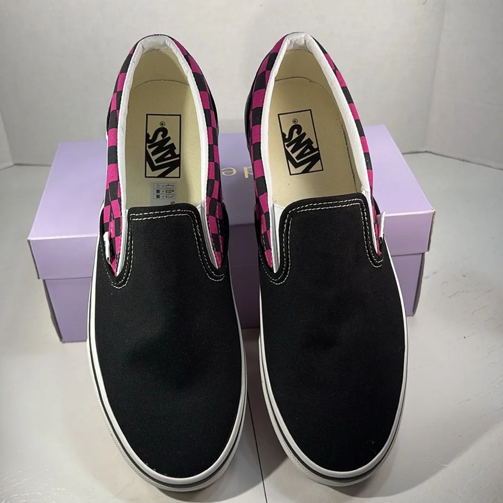 NWT Vans Classic Checkerboard Slip-Ons in Raspberry and Black Men’s 10 - Picture 4 of 10